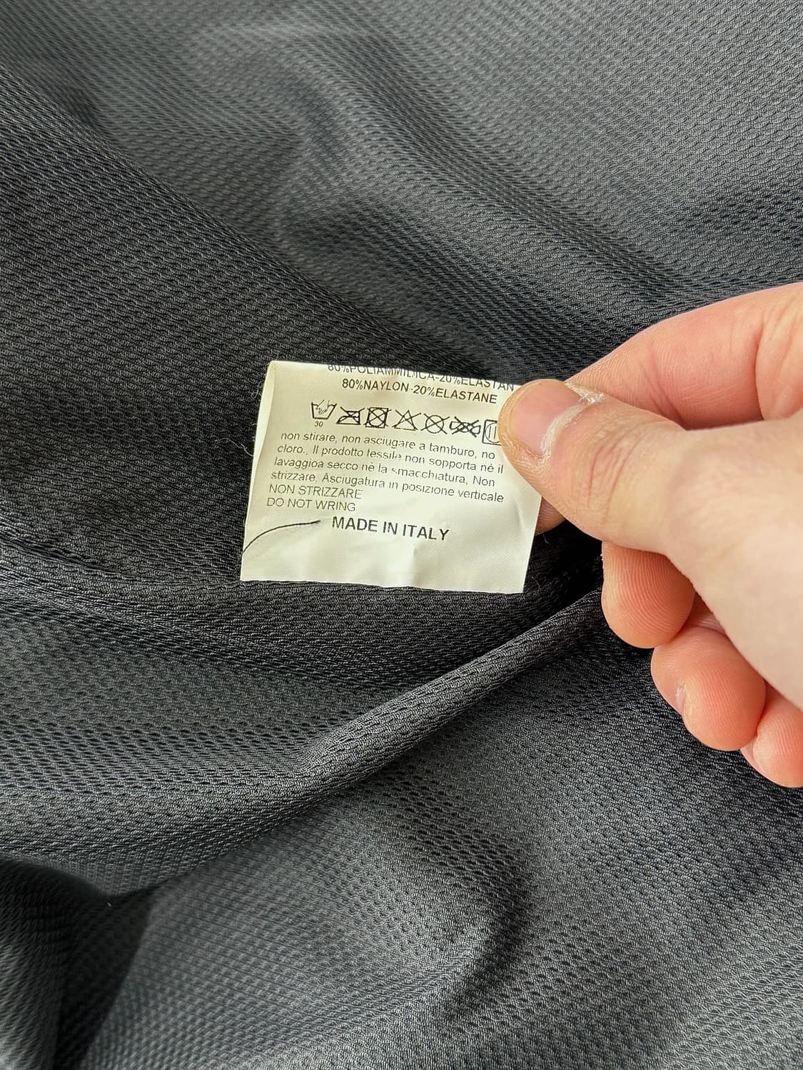 골든구스 블랙 리나일론 메쉬 테크니컬 풀 오버 레인 자켓 상품이미지10