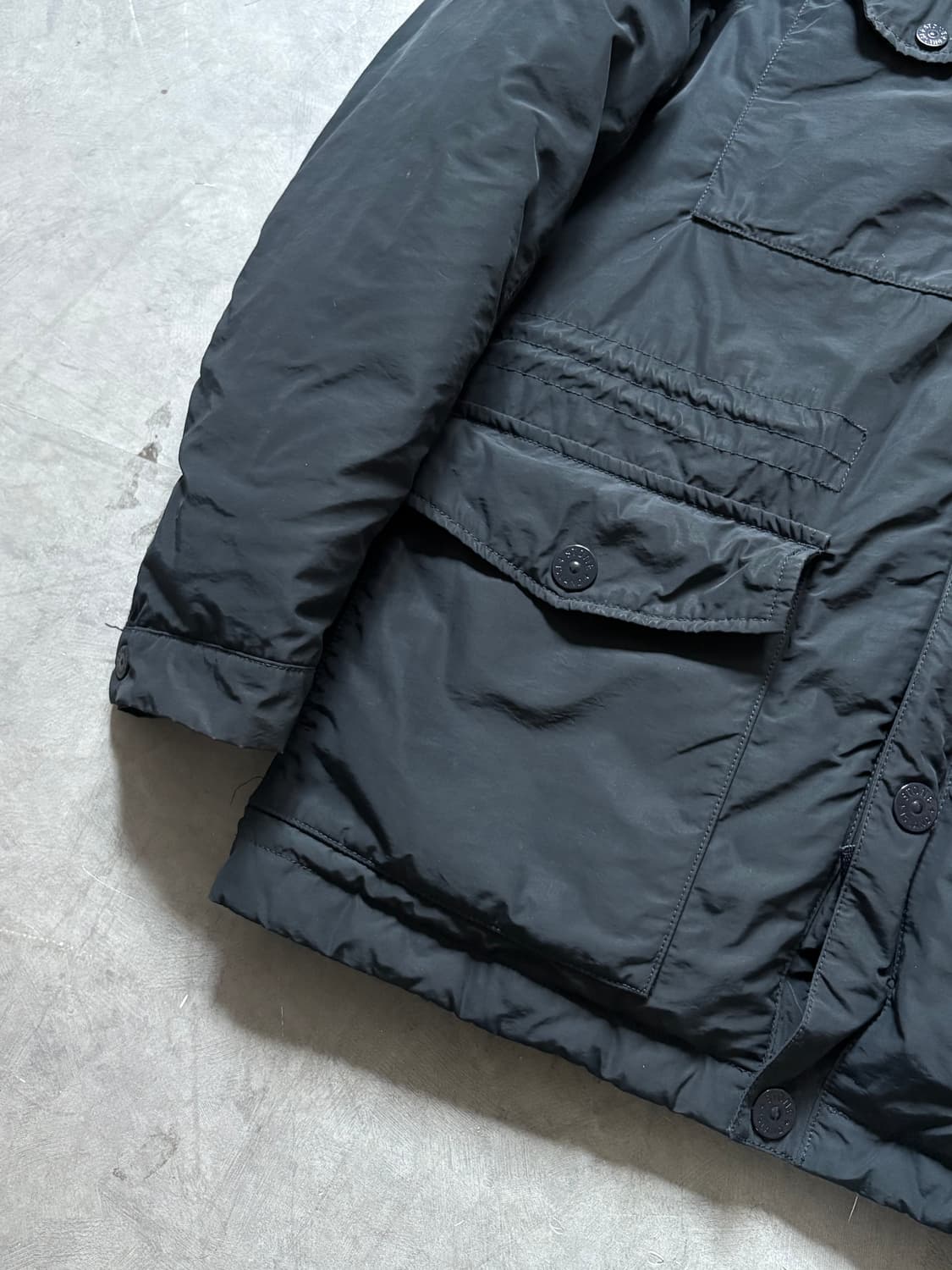 Stone-Island 스톤아일랜드 마이크로랩스 와펜 다운 자켓  상품이미지6