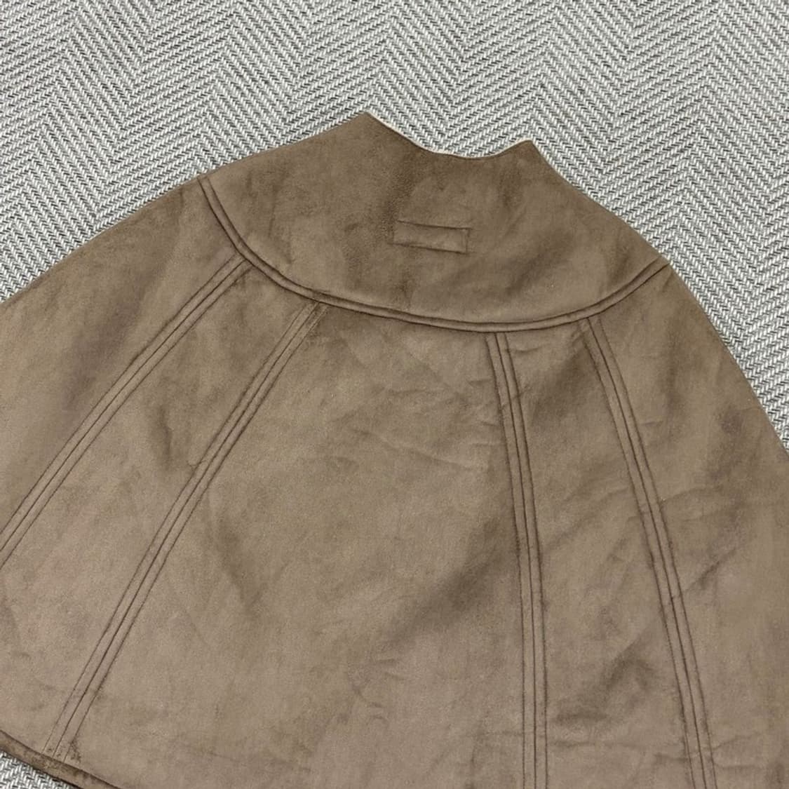 캘빈클라인진스 폭스퍼 스웨이드 케이프 v3085 상품이미지4