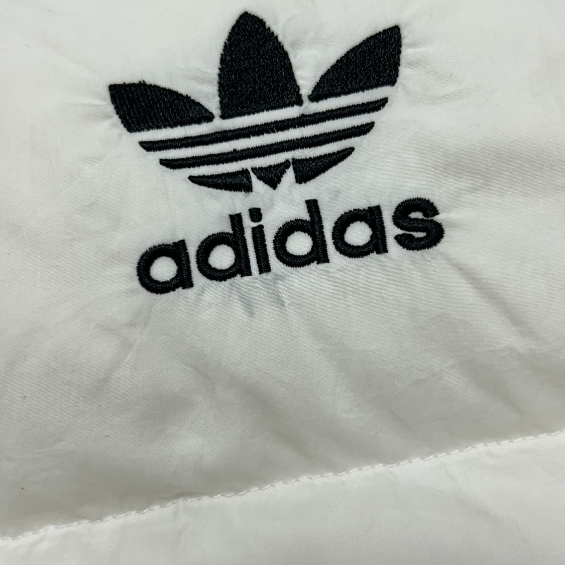 아디다스 우먼스 화이트 파이어버드 패딩(90) 상품이미지6