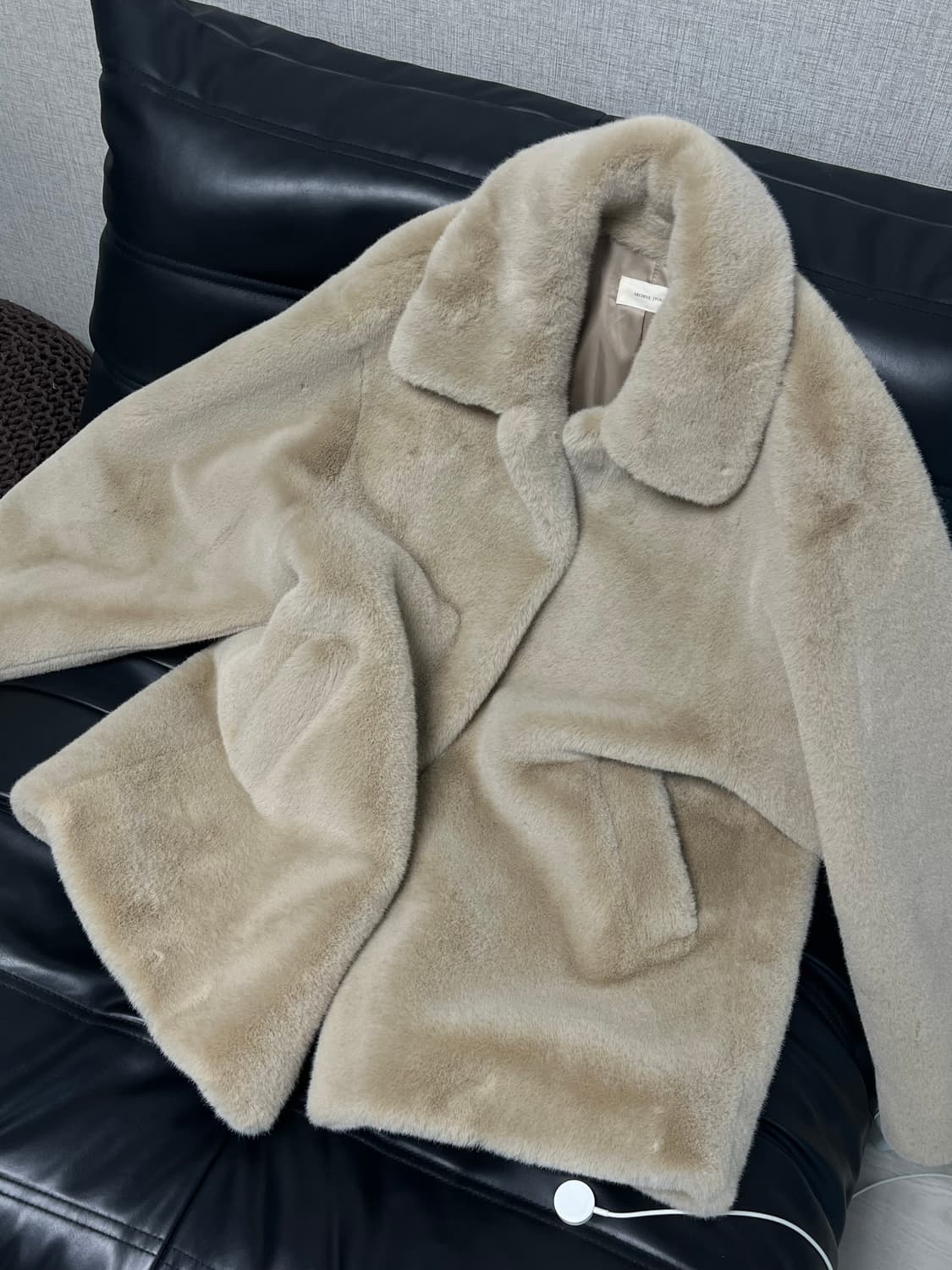 아카이브제이투유 소피아 퍼코트 상품이미지4