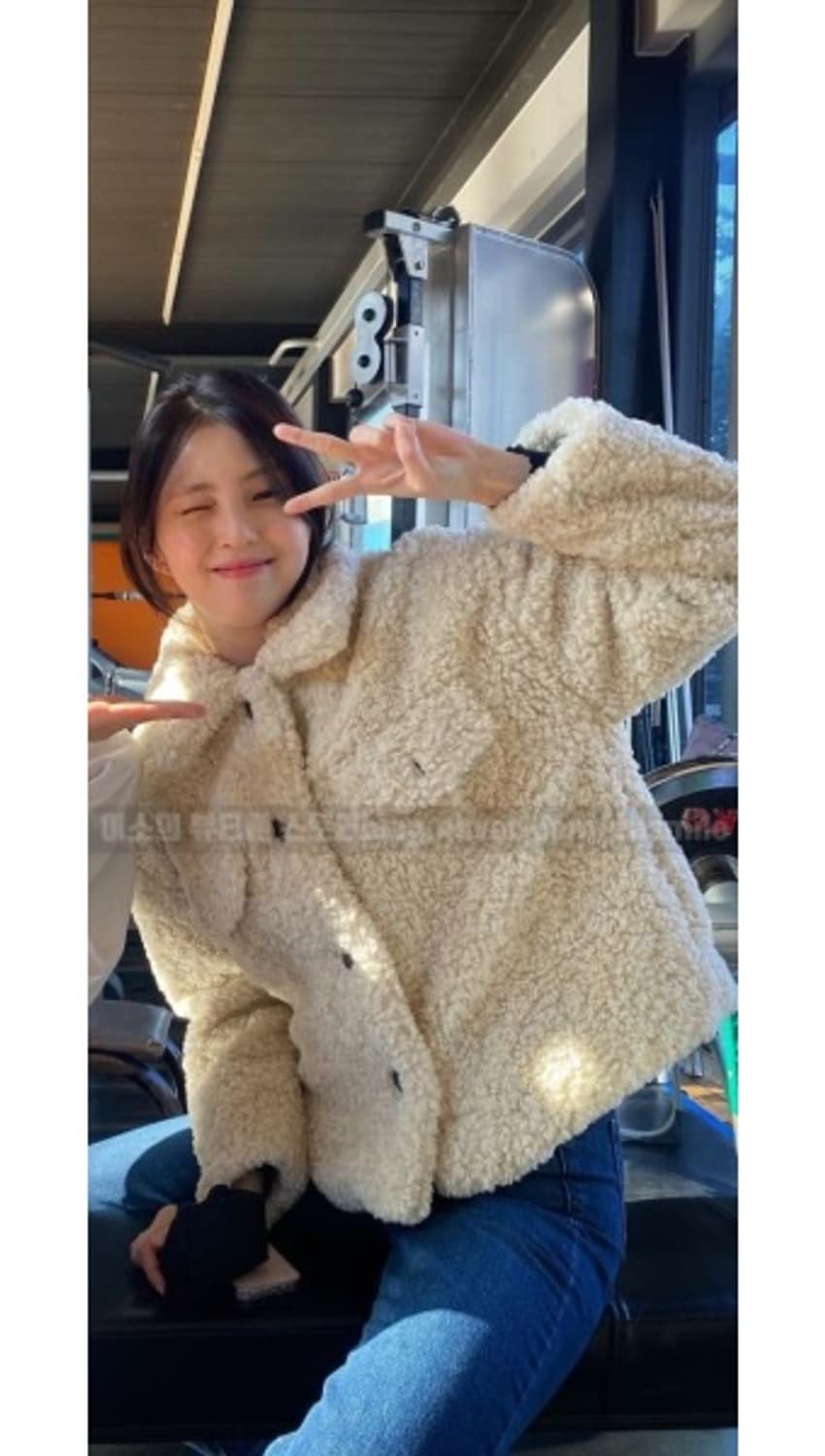 자라 한소희 뽀글이 퍼자켓 상품이미지1