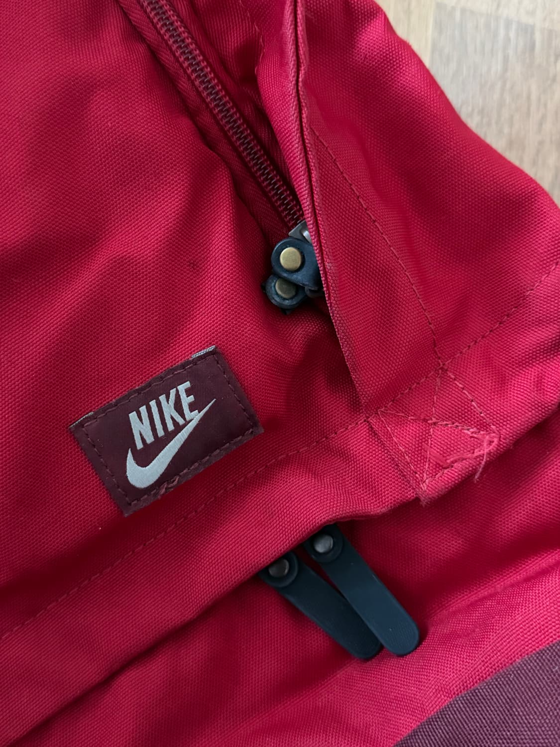 나이키 레드 빈티지 백팩 상품이미지3