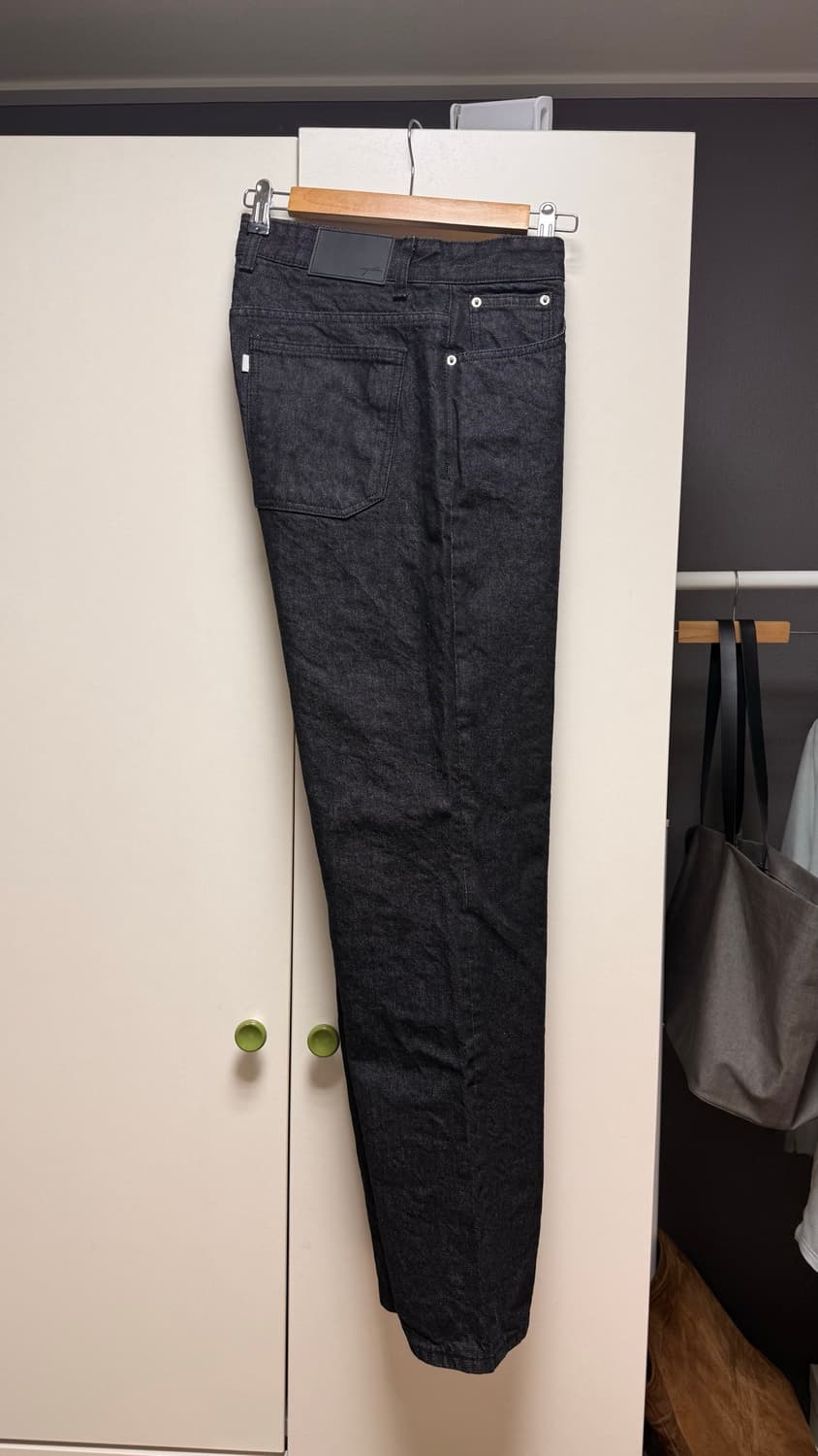 [M] 26ss 유스 스트레이트 데님 워시드 블랙 상품이미지1