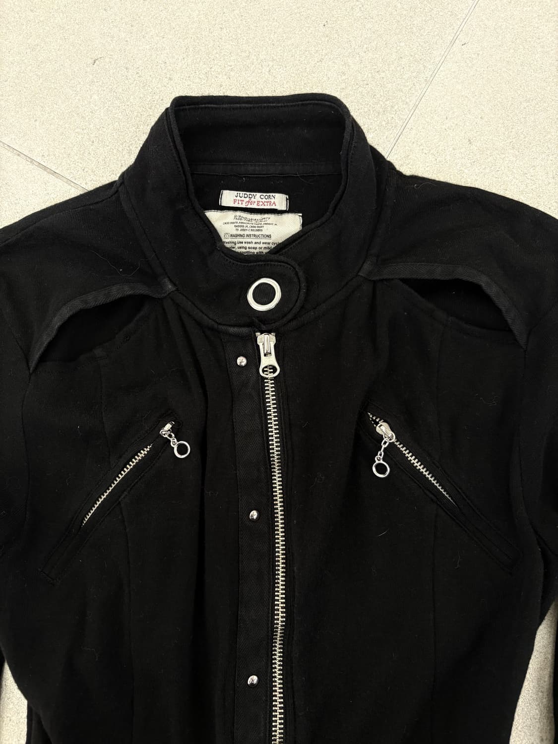 블랙 투웨이 카고 집업 상품이미지3