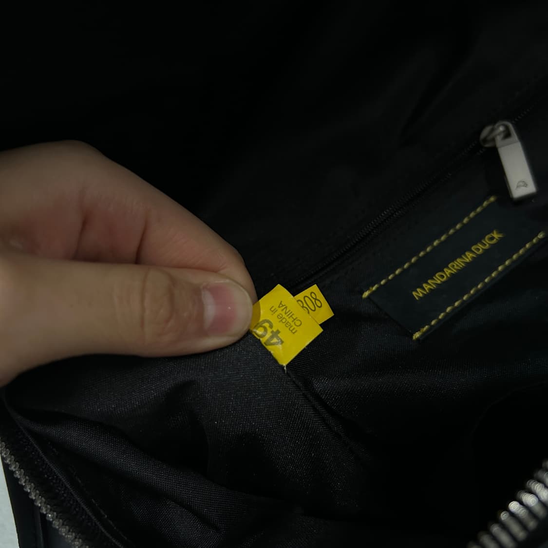 만다리나덕 블랙 백팩 상품이미지4