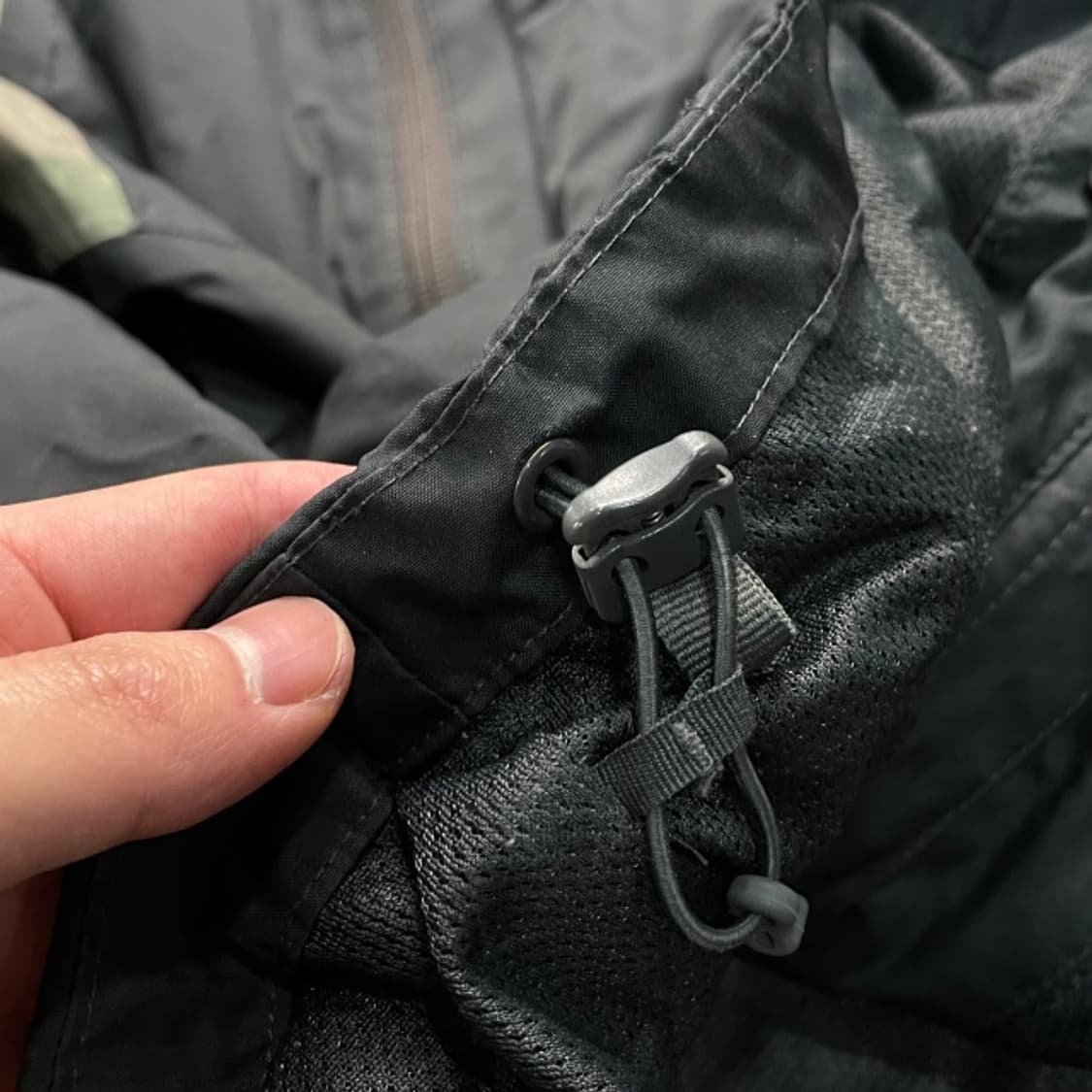 100 콜럼비아 카모 바람막이 상품이미지5