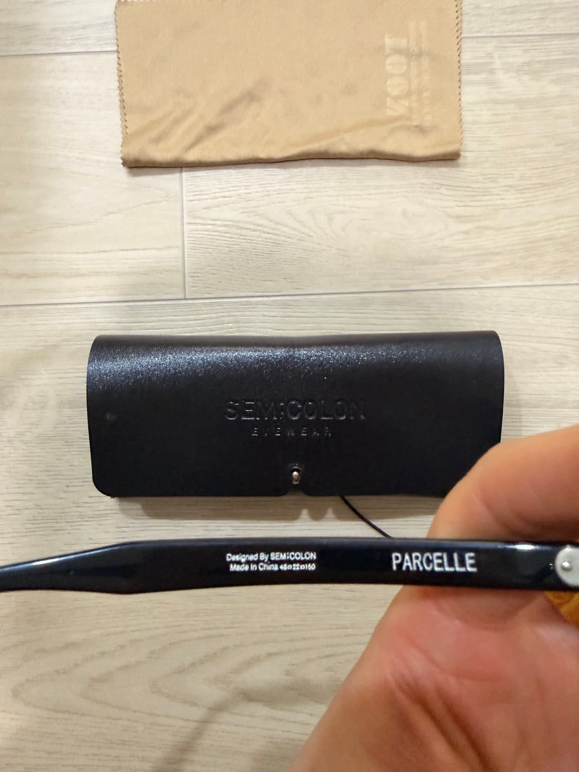 세미콜론 아이웨어 블랙 안경테 상품이미지3