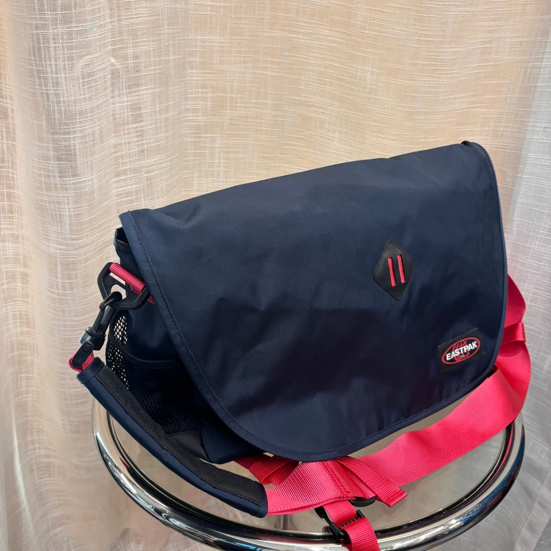 정품 이스트팩 메신져 크로스백     상품이미지3