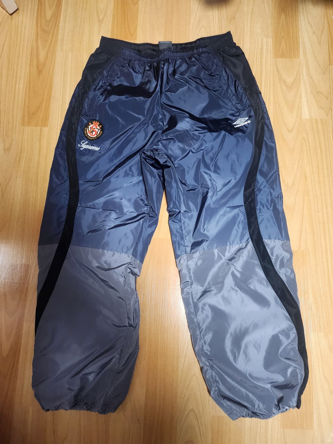 25Fw 슈프림X엄브로 트랙팬츠 블랙 상품이미지1