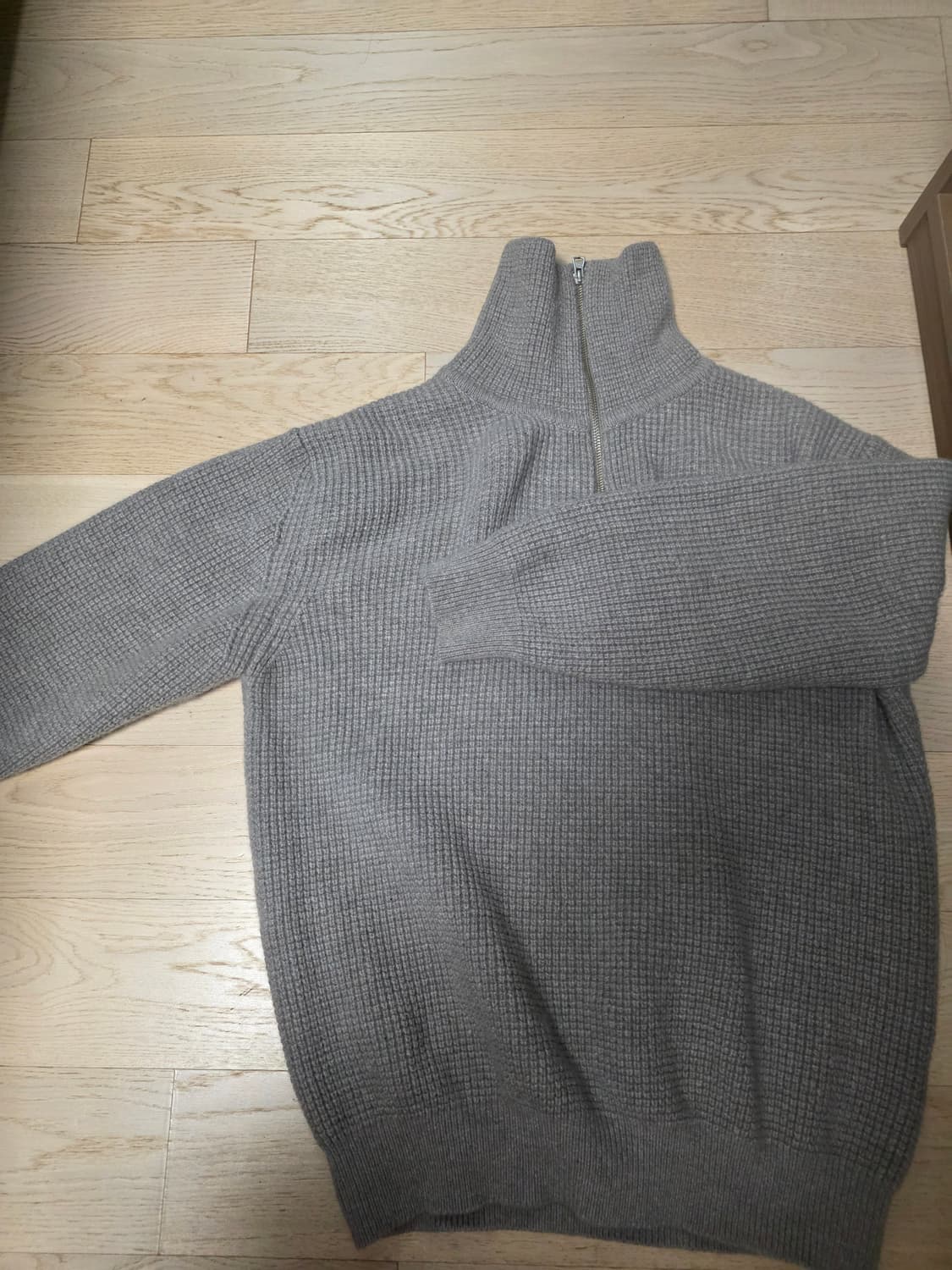 홀리선 하프집업니트 l 상품이미지2