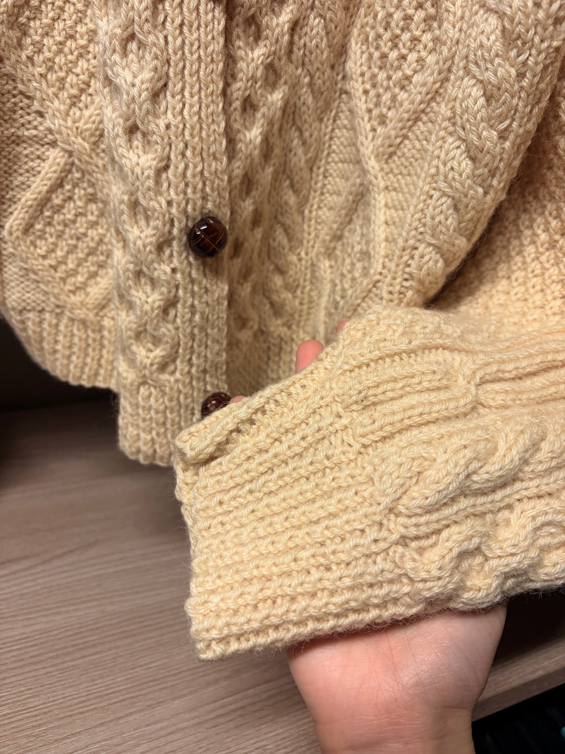 아이보리 케이블 니트 가디건 상품이미지3