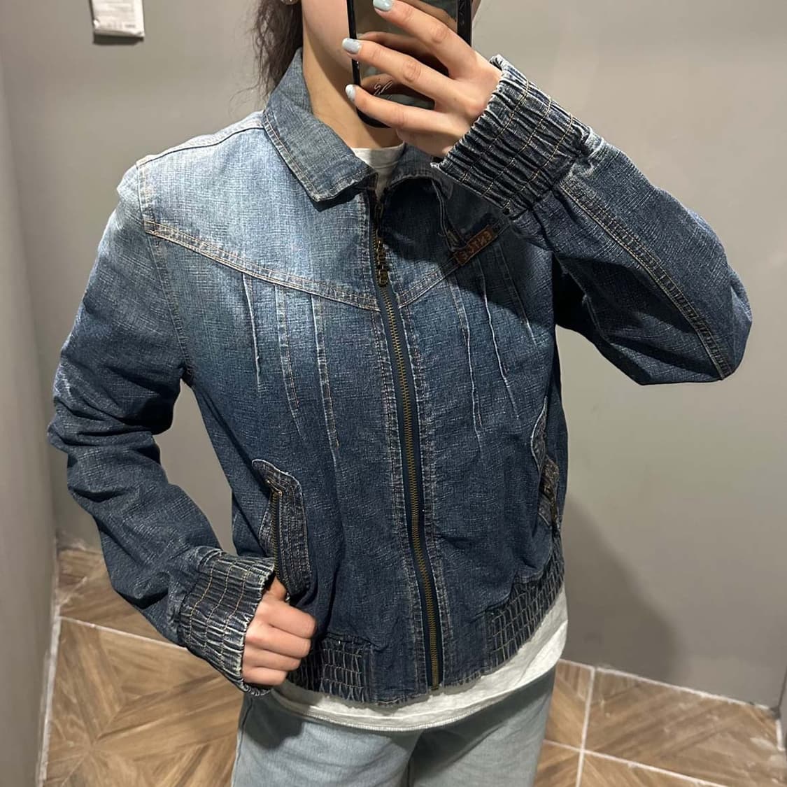 레이디 에니스 Y2K 데님 바이커 집업자켓 핀턱 밴드시보리 디테일 상품이미지7