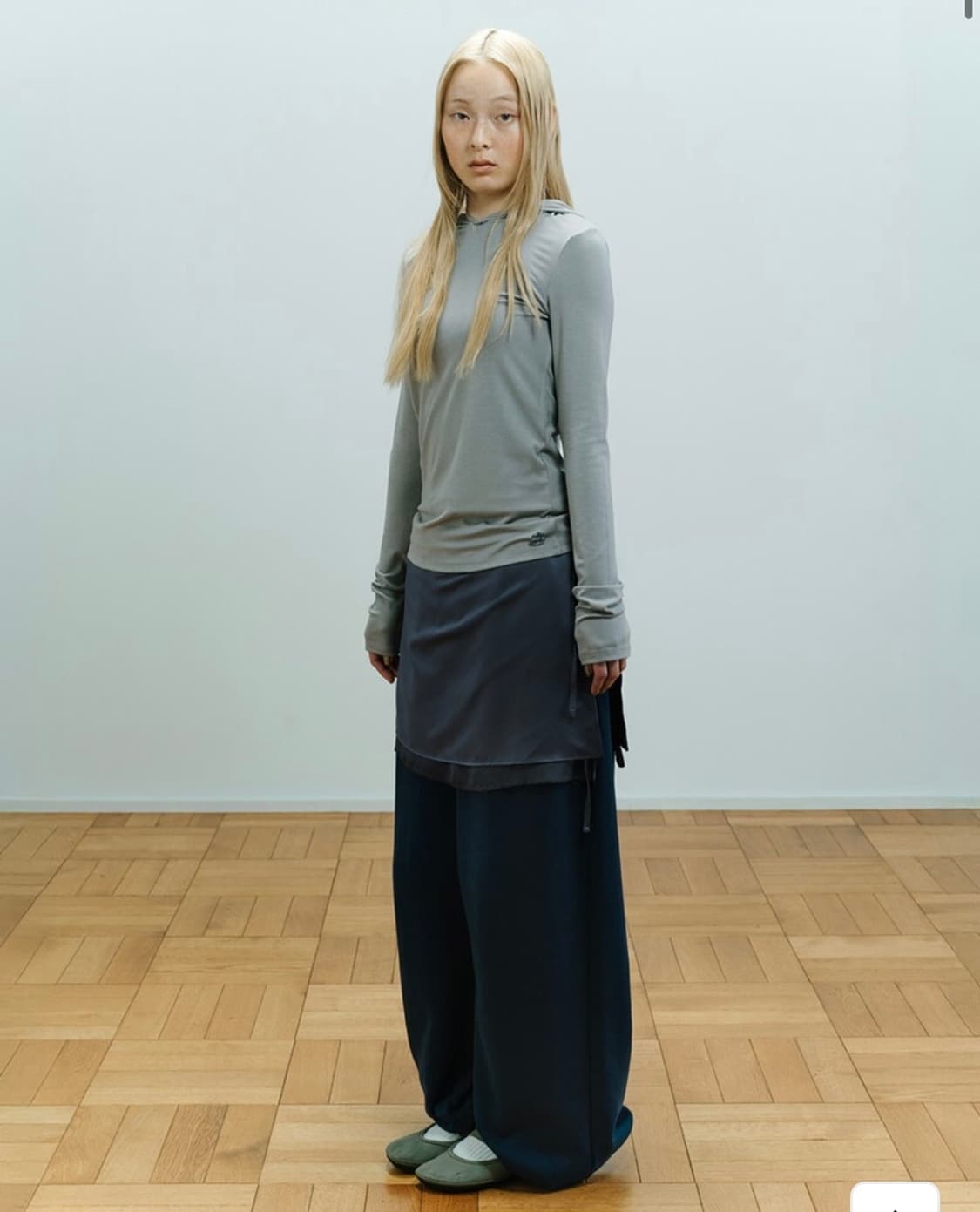 코이세이오 후드티 상품이미지1