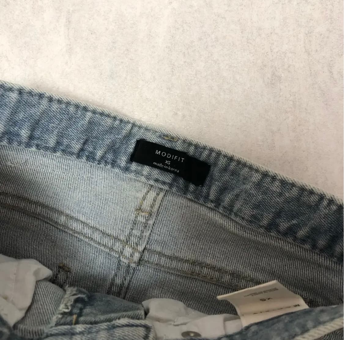 모디핏 자체 제작 포시즌 워싱 컷팅 데님 스커트 xs 상품이미지3