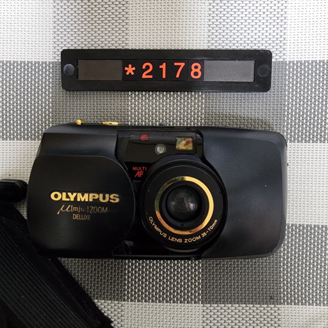 올림푸스 뮤 줌 디럭스 블랙바디 필름카메라 파우치포함 상품이미지2