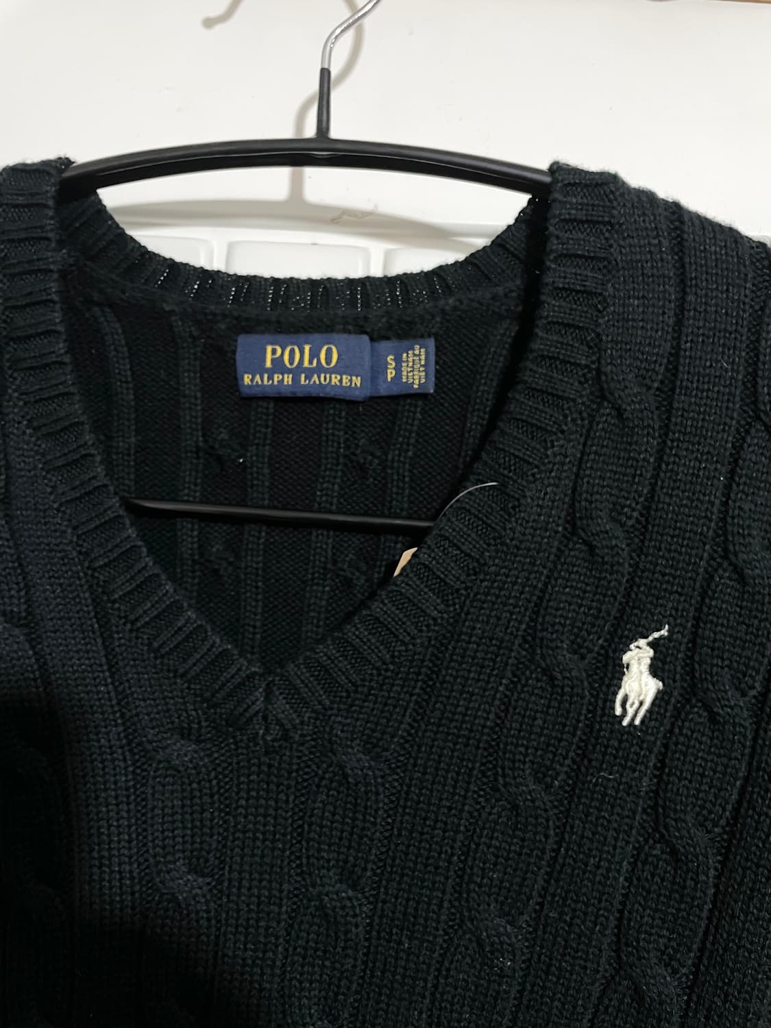 브이넥 케이블 니트 상품이미지3