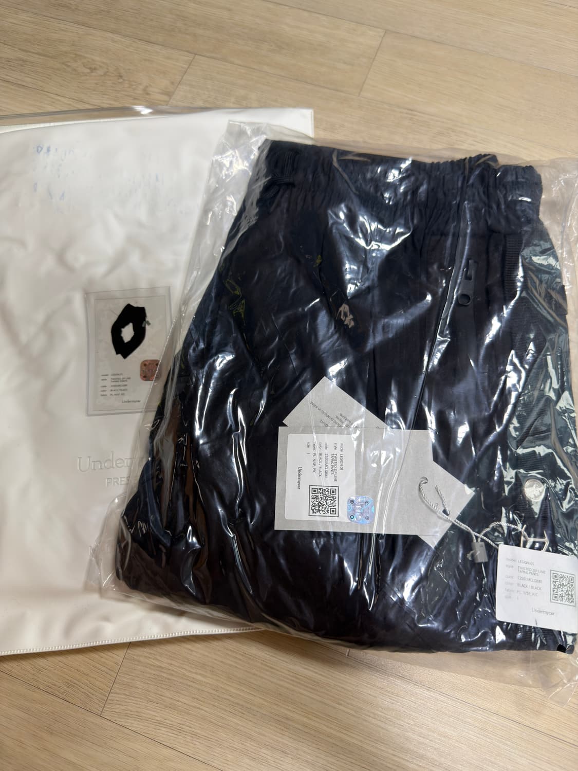 새상품 언더마이카 LEGION01 리전01 블랙/블랙 사이즈1 상품이미지1