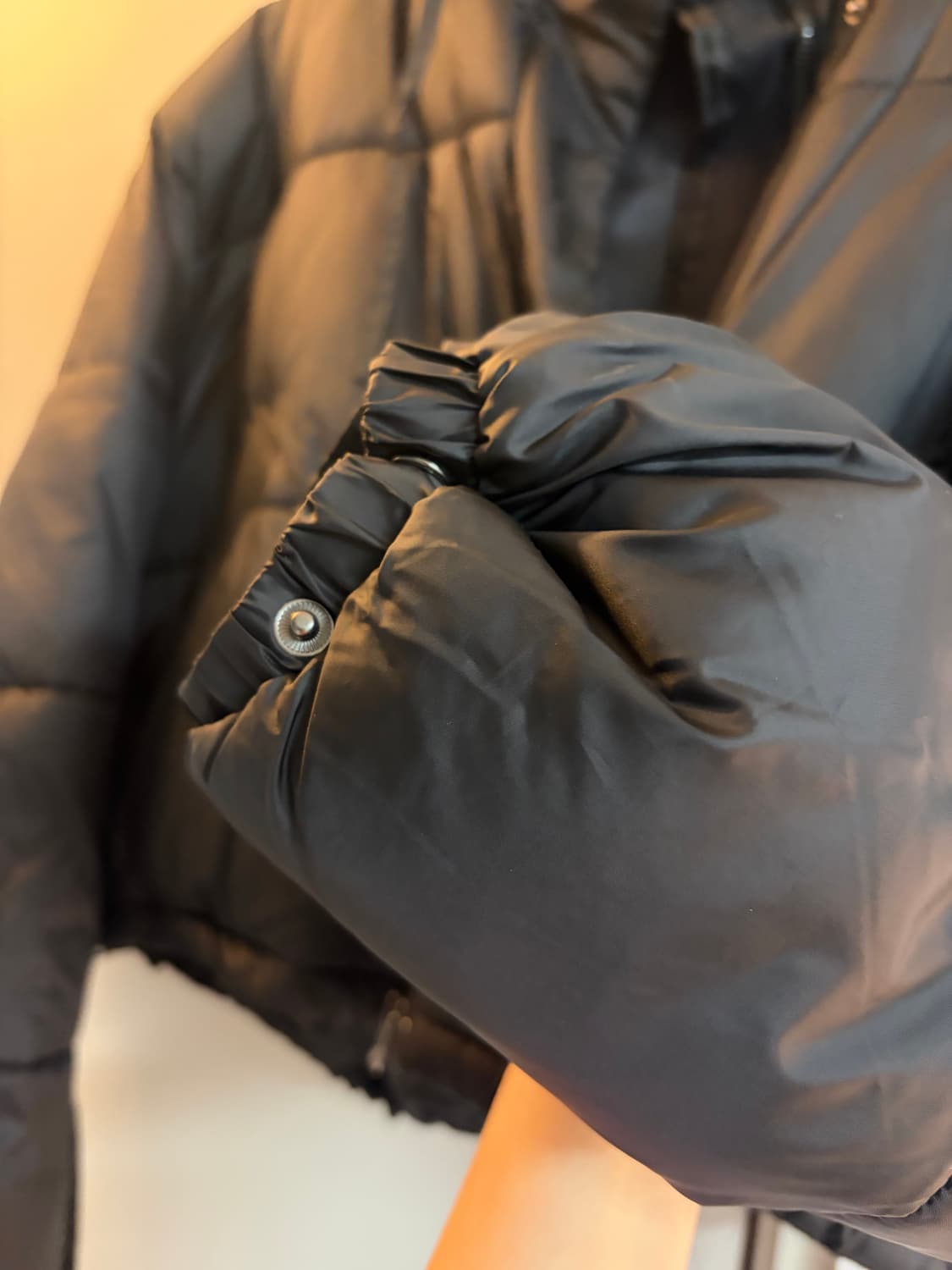 론론 후디 숏 패딩 판매 상품이미지3