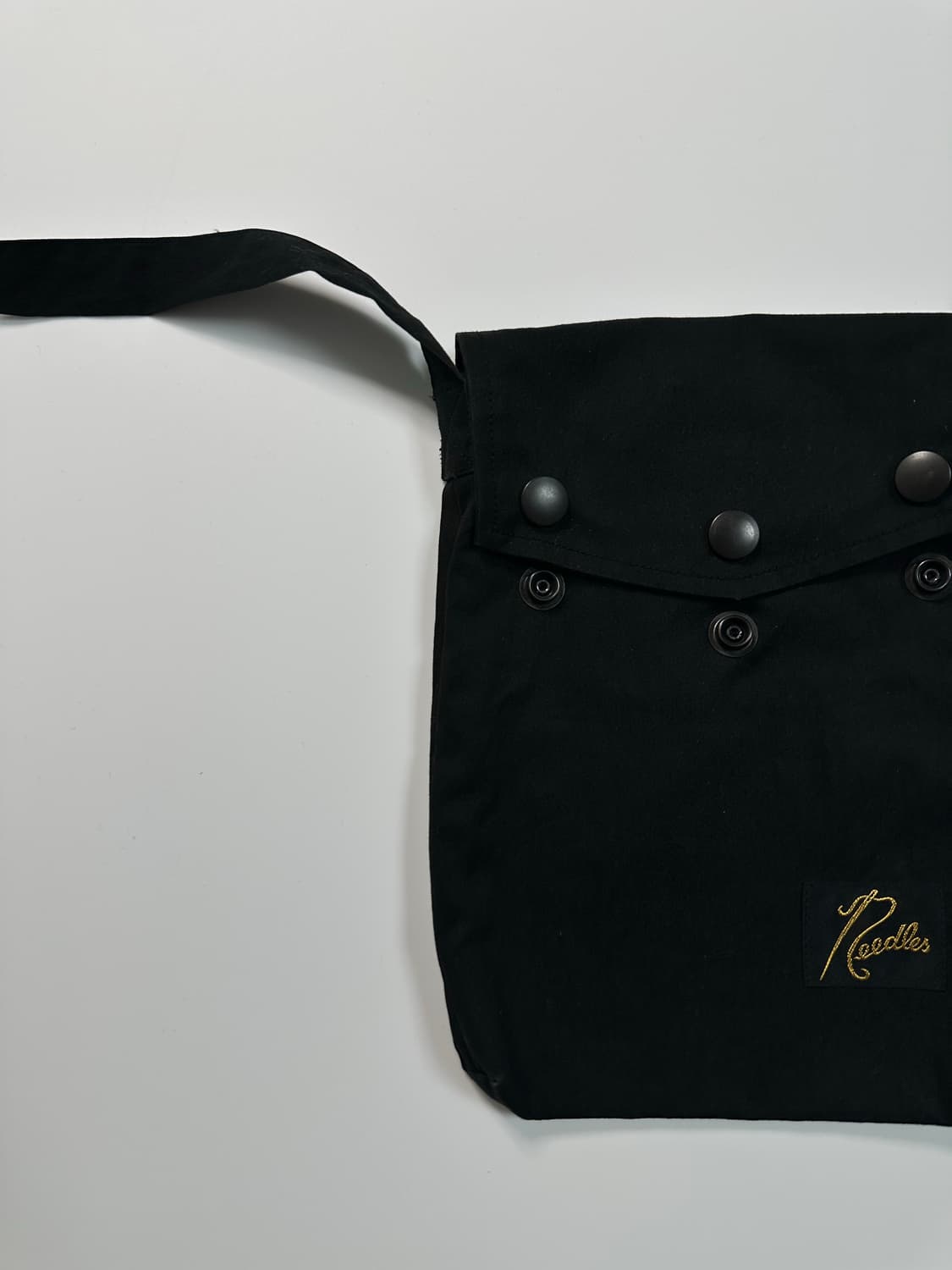 니들스 플릭백 크로스백 숄더백 상품이미지2