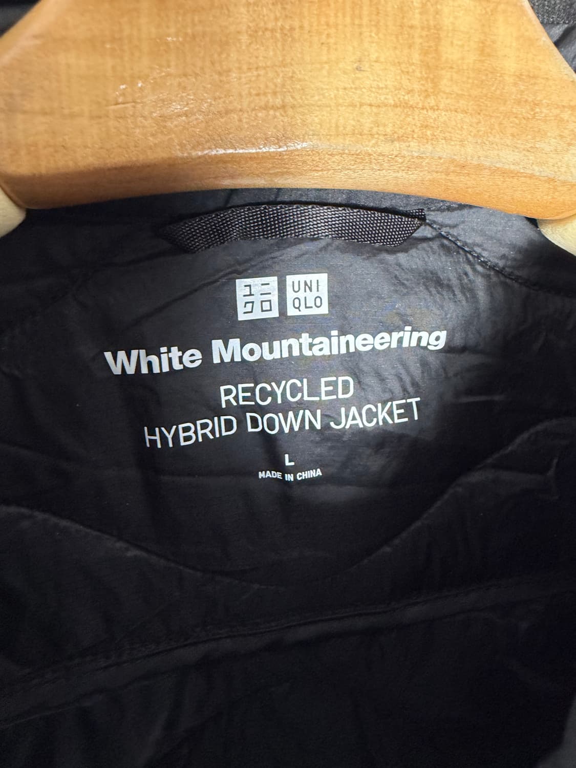 유니클로 화이트마운티니어링 경량패딩 유니클로자켓  상품이미지3