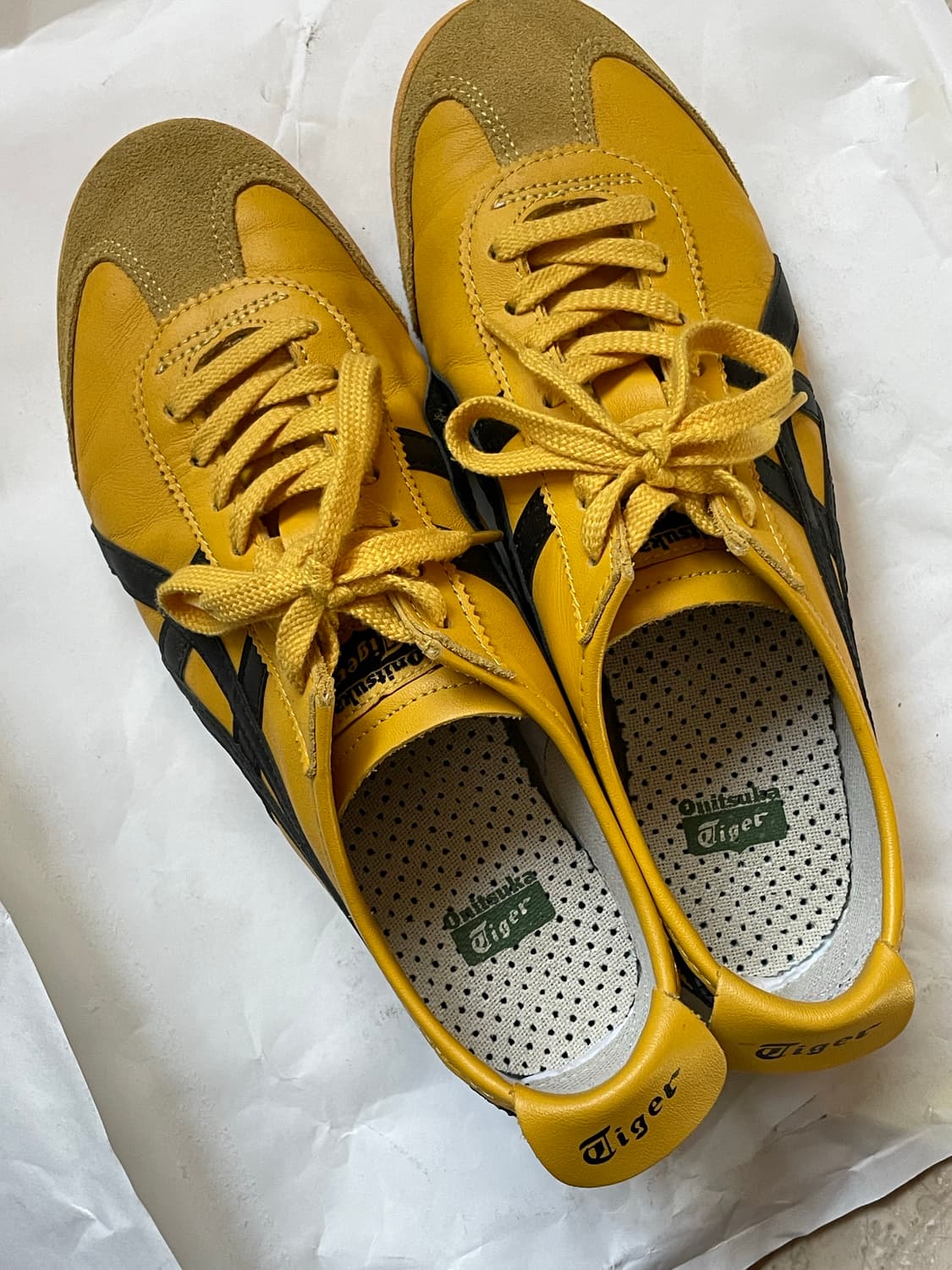 오니츠카 타이거 멕시코 66 옐로우 블랙 265사이즈 판매합니다! 상품이미지1