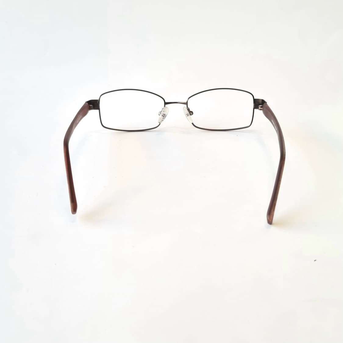 진열상품 NICOLE 사각 건메탈브라운 안경테 399 상품이미지4
