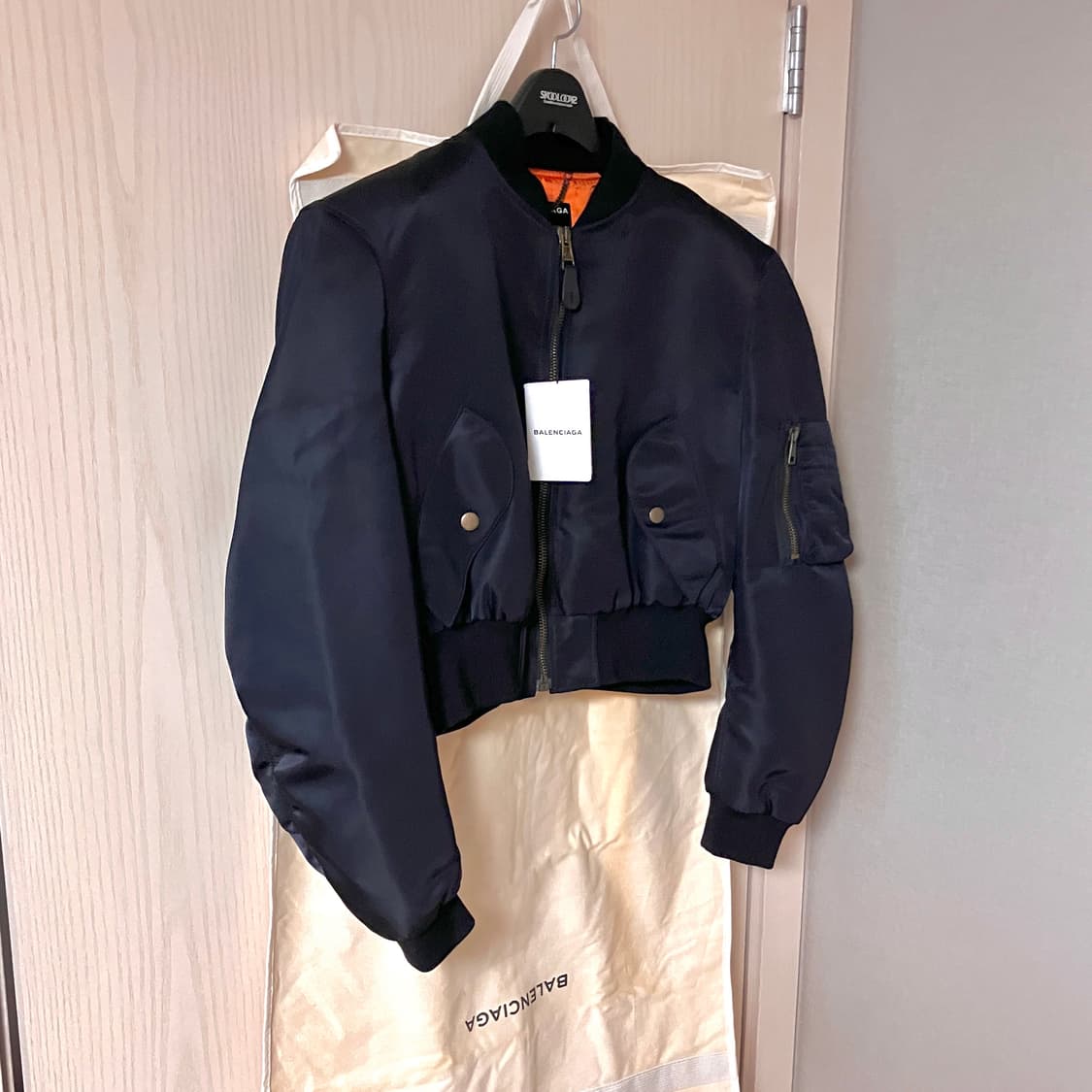 17ss 발렌시아가 크롭 봄버 m 상품이미지2