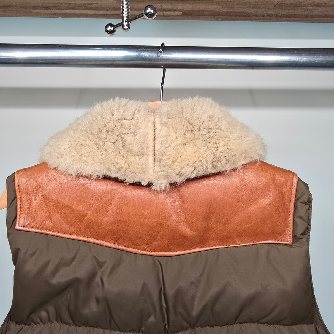 SCHOTT 가죽 덕다운 양털숄카라 베스트 상품이미지8