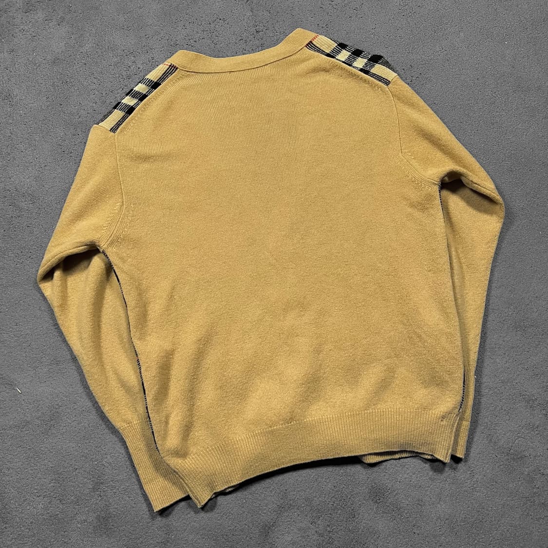 버버리 노바체크 울 가디건 상품이미지3