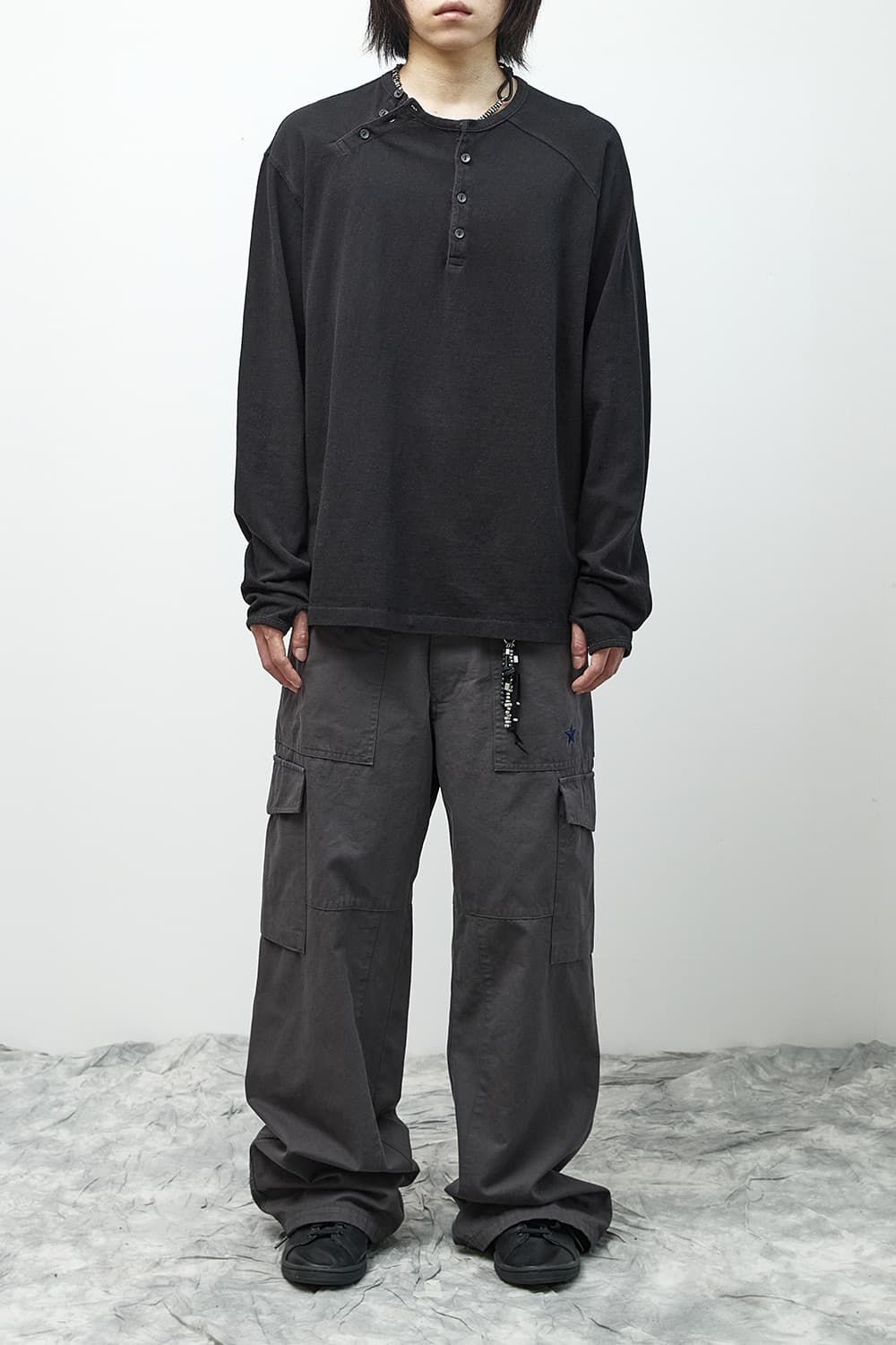 해칭룸 더블 헨리넥 블랙 3 상품이미지1