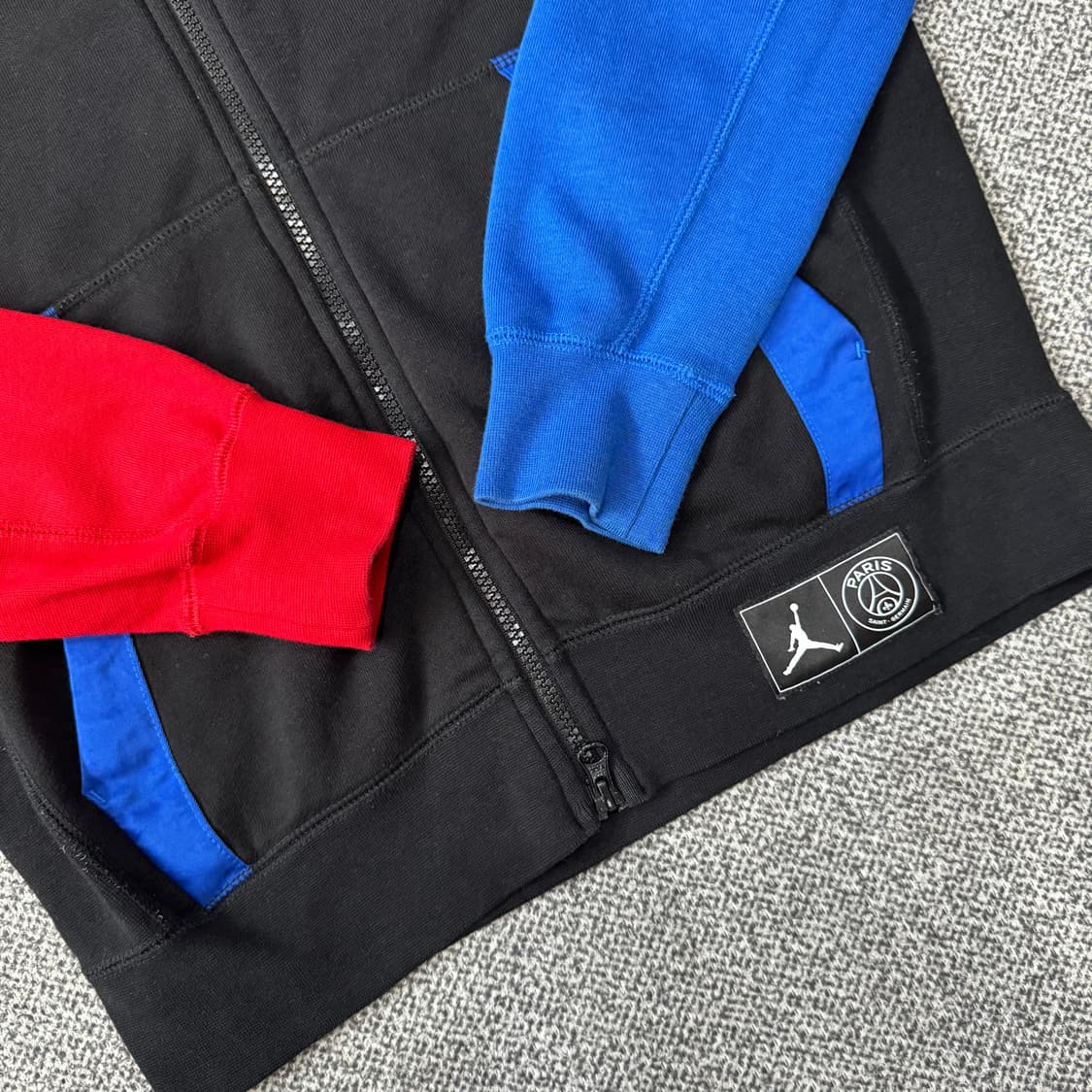 나이키 조던 파리 생제르맹 블랙 캣 후드집업 상품이미지3