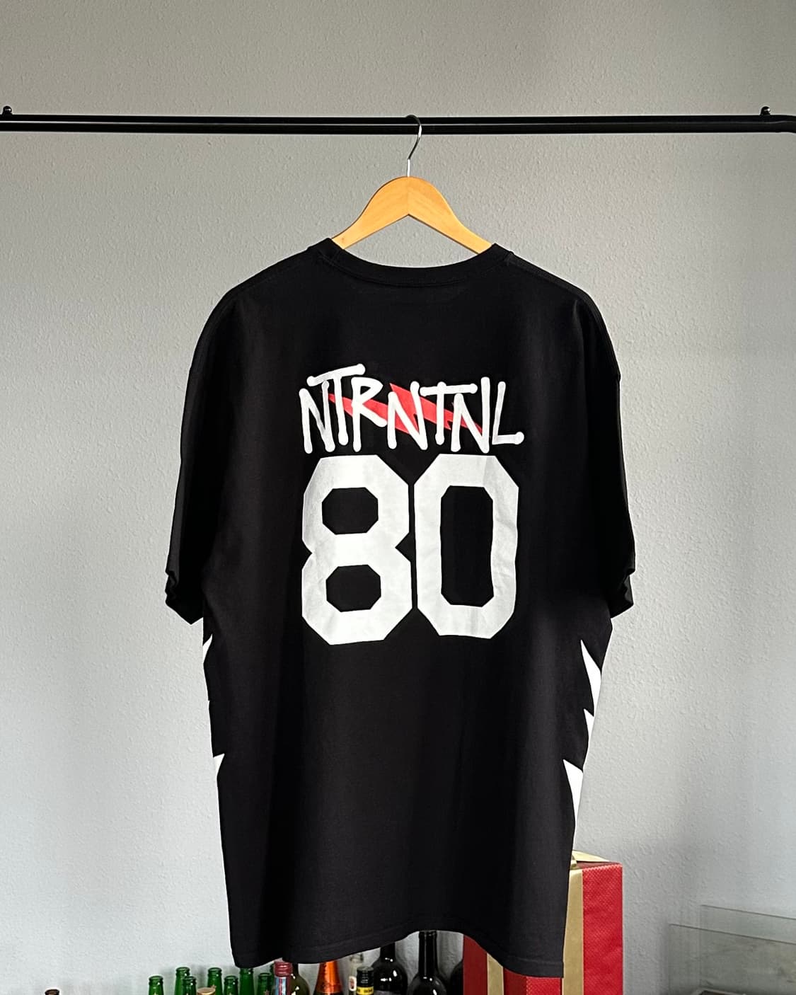 [2XL]스투시 NTRNTNL 싸커 프린팅 반팔 티셔츠 상품이미지2