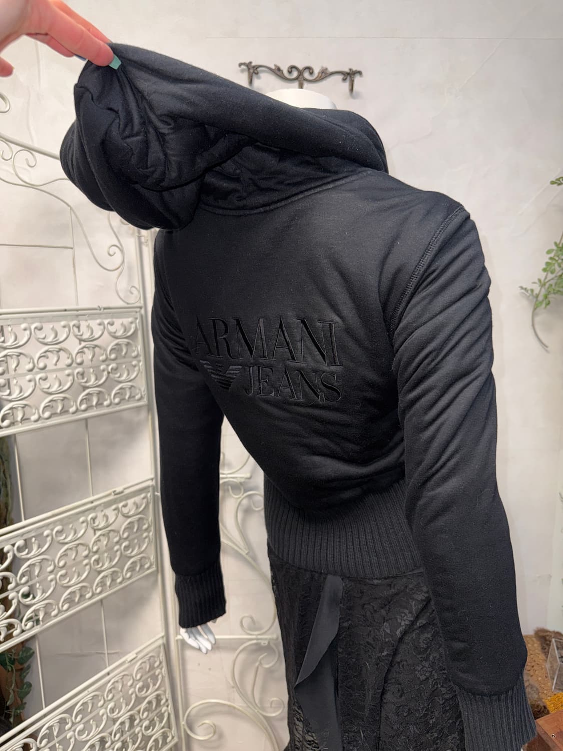 Armani jeans black line logo crop 후드집업 상품이미지9