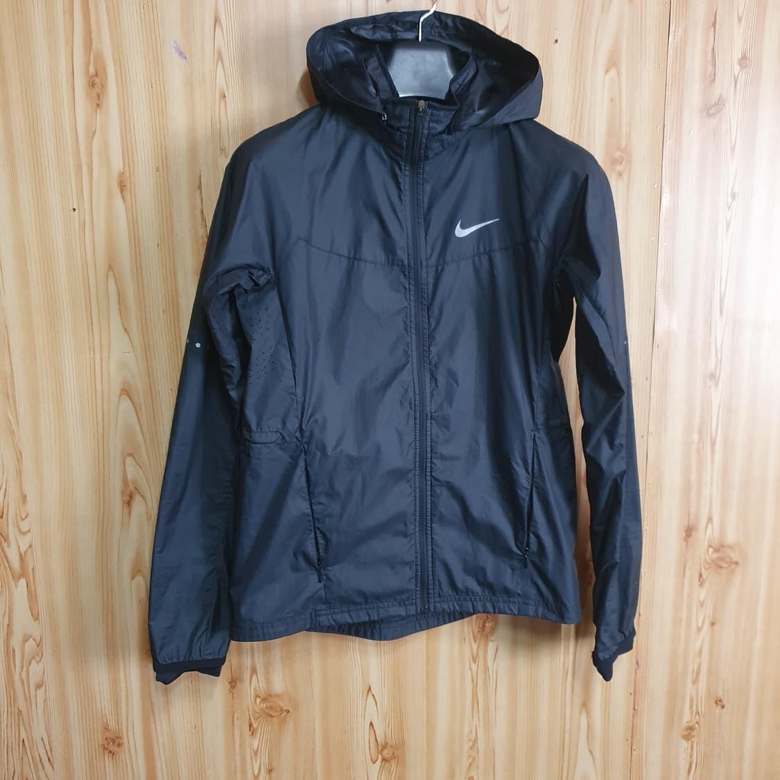 나이키 런닝 자켓 M 상품이미지1