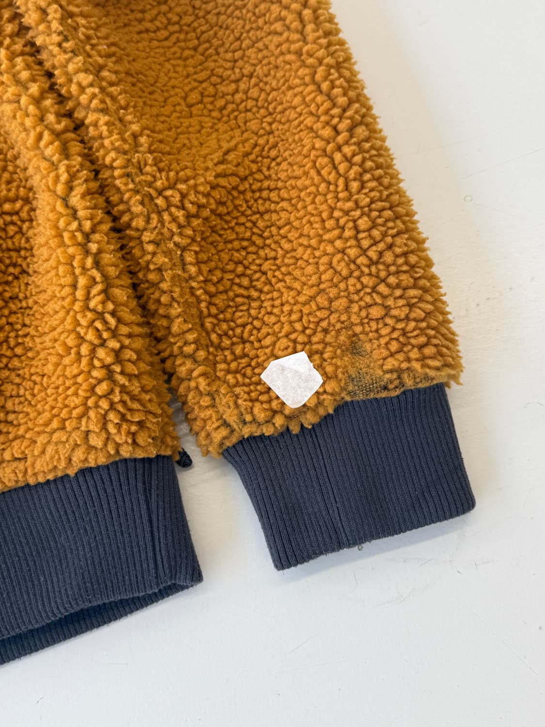 Patagonia 파타고니아 배색 쉐르파 플리스 집업 (머스타드/차콜) 상품이미지6