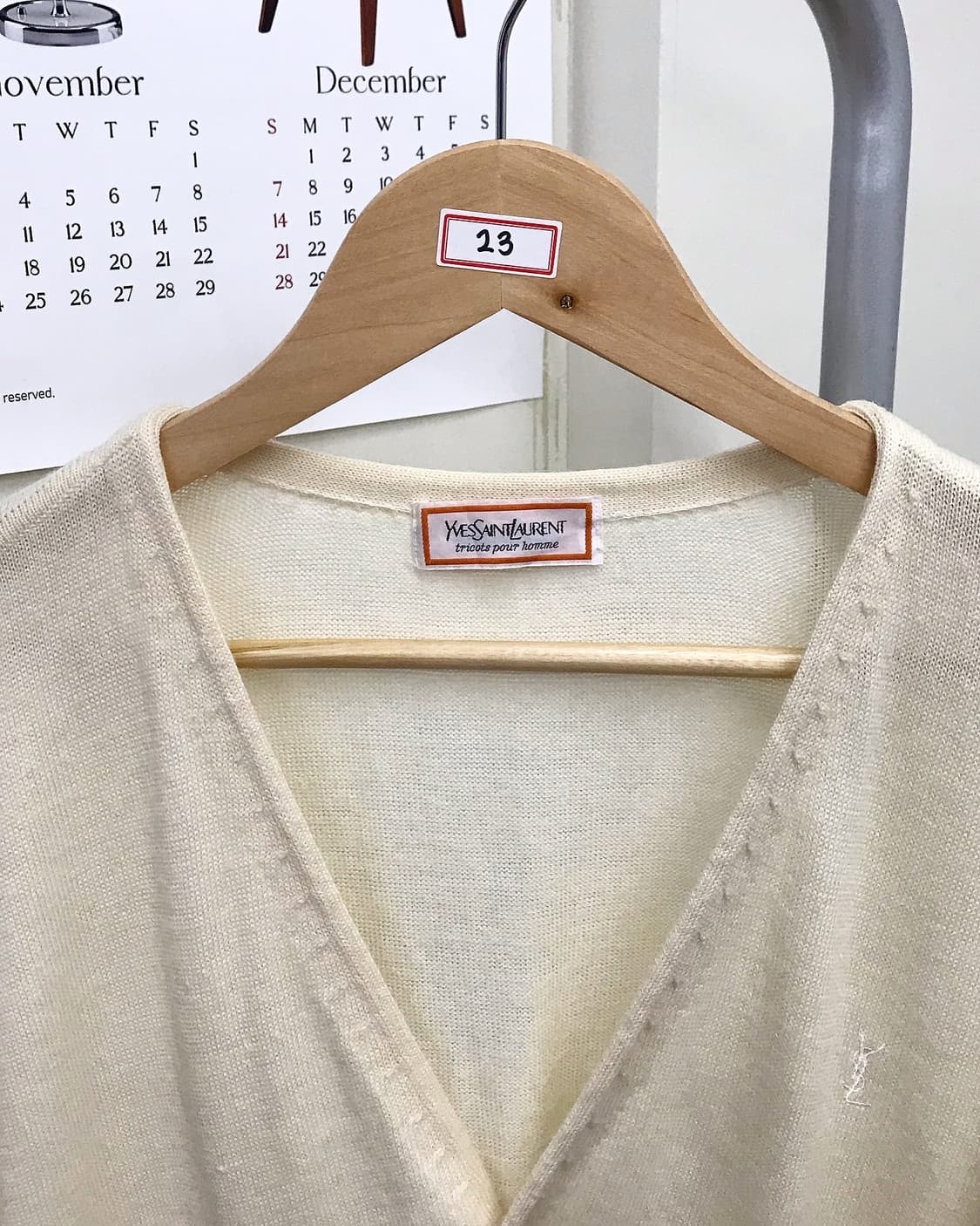 입생로랑 로고 아이보리 가디건 상품이미지2