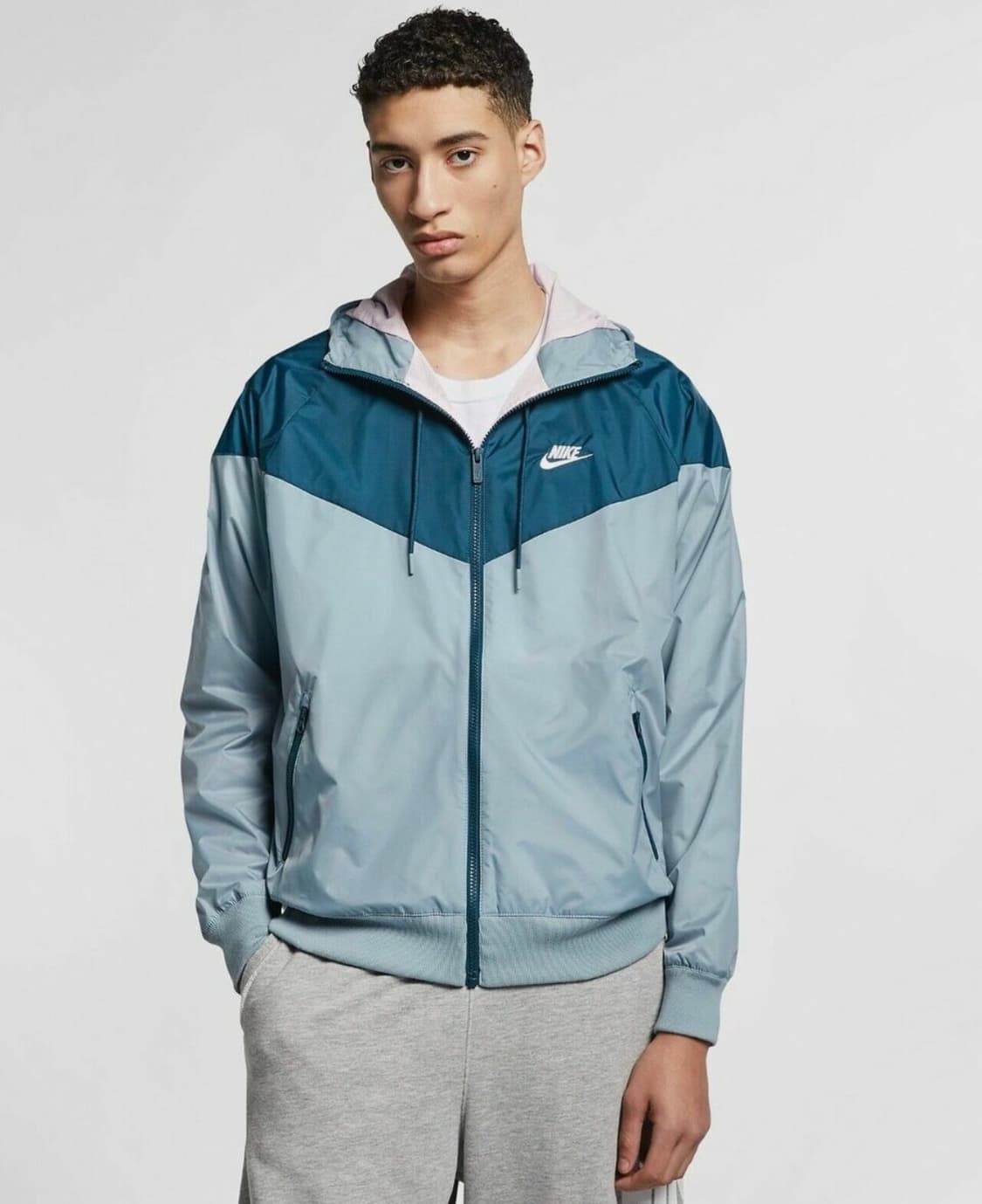 나이키 윈드러너 바람막이 사이즈 XL 새상품 판매 상품이미지2