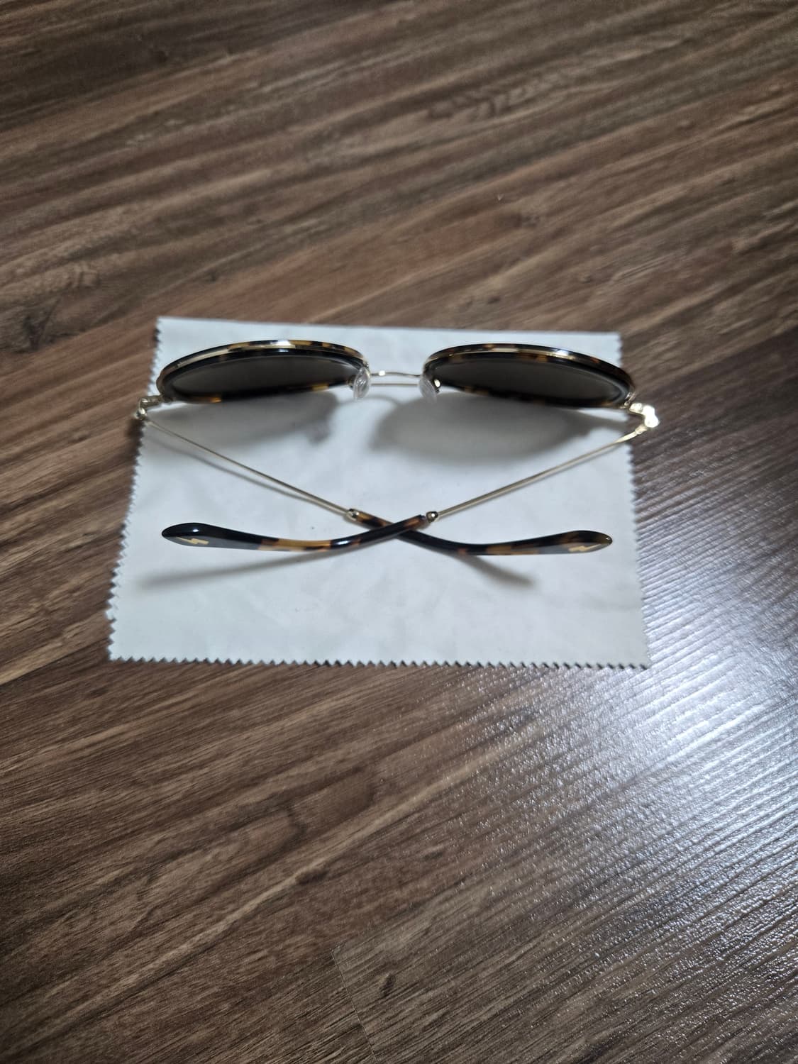 베디베로 레오파드 호피 선글라스​ 상품이미지2