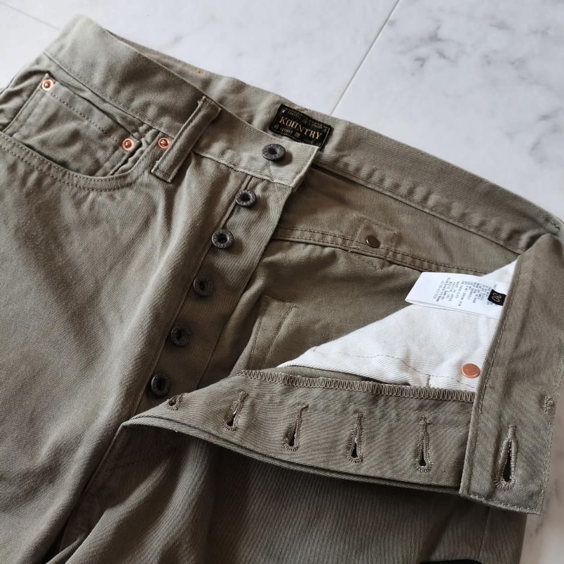 캐피탈 5P 오카길리 본 자수 치노 팬츠 상품이미지6