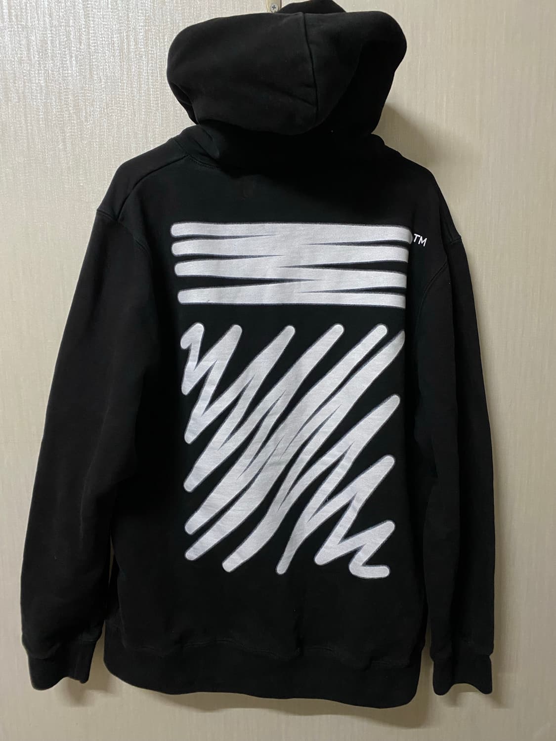 Off-White 블랙 후드티 L 상품이미지3