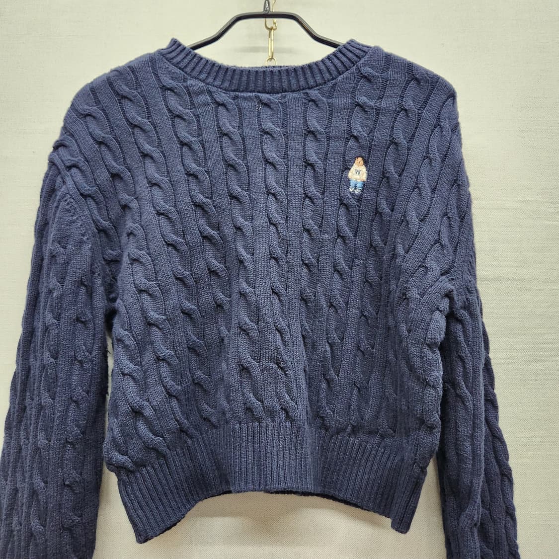 후아유 시그니쳐로고 크롭 꽈배기 니트 M(M) 상품이미지2