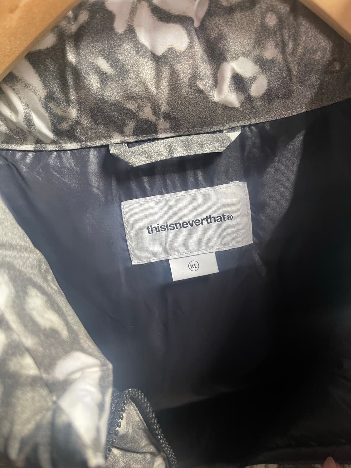 디스이즈네버댓 덕다운 베스트 상태 좋음 상품이미지2