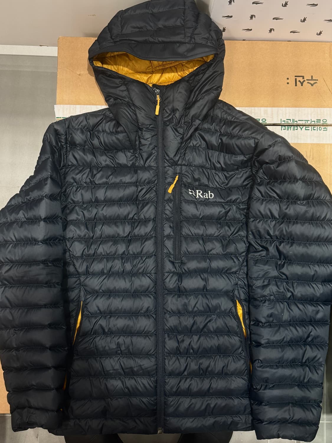 rab 랩 알파인 벨루가 경량패딩 M 상품이미지1