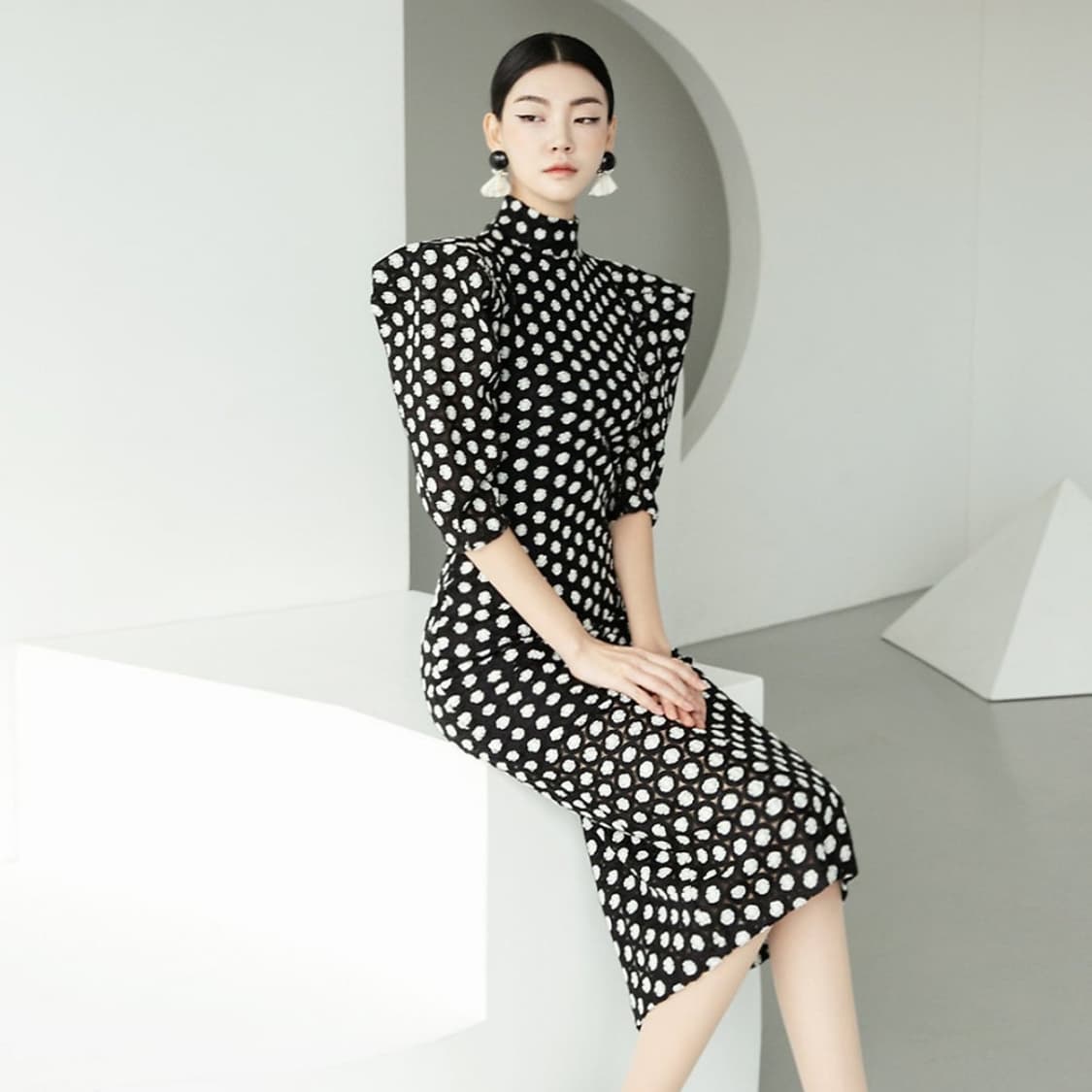 딘트(DINT) 다이모네 도트 플라워 원피스 55 새상품 상품이미지1