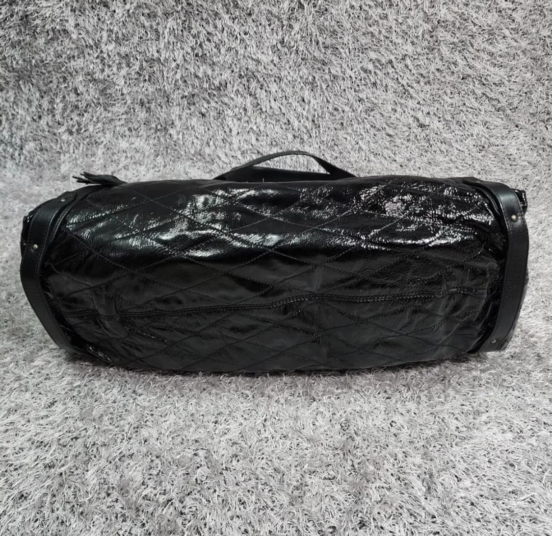 발리 페이던트 퀼팅 빅숄더백 상품이미지4