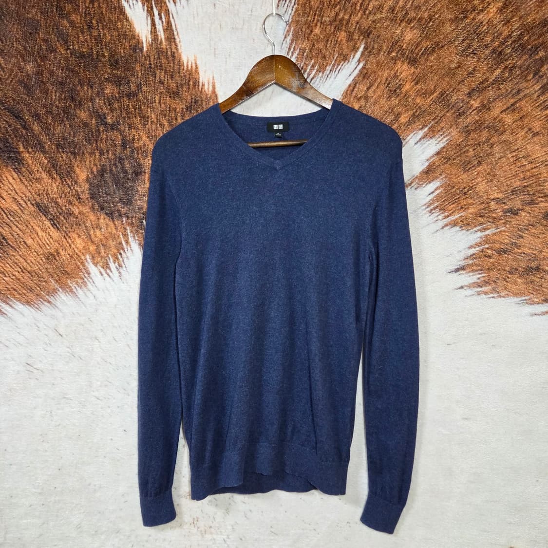 유니클로 네이비 슬림핏 니트 상품이미지1