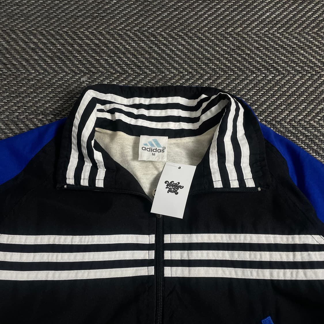 00s아디다스 올드스쿨 박시핏 바람막이o 3568 상품이미지4