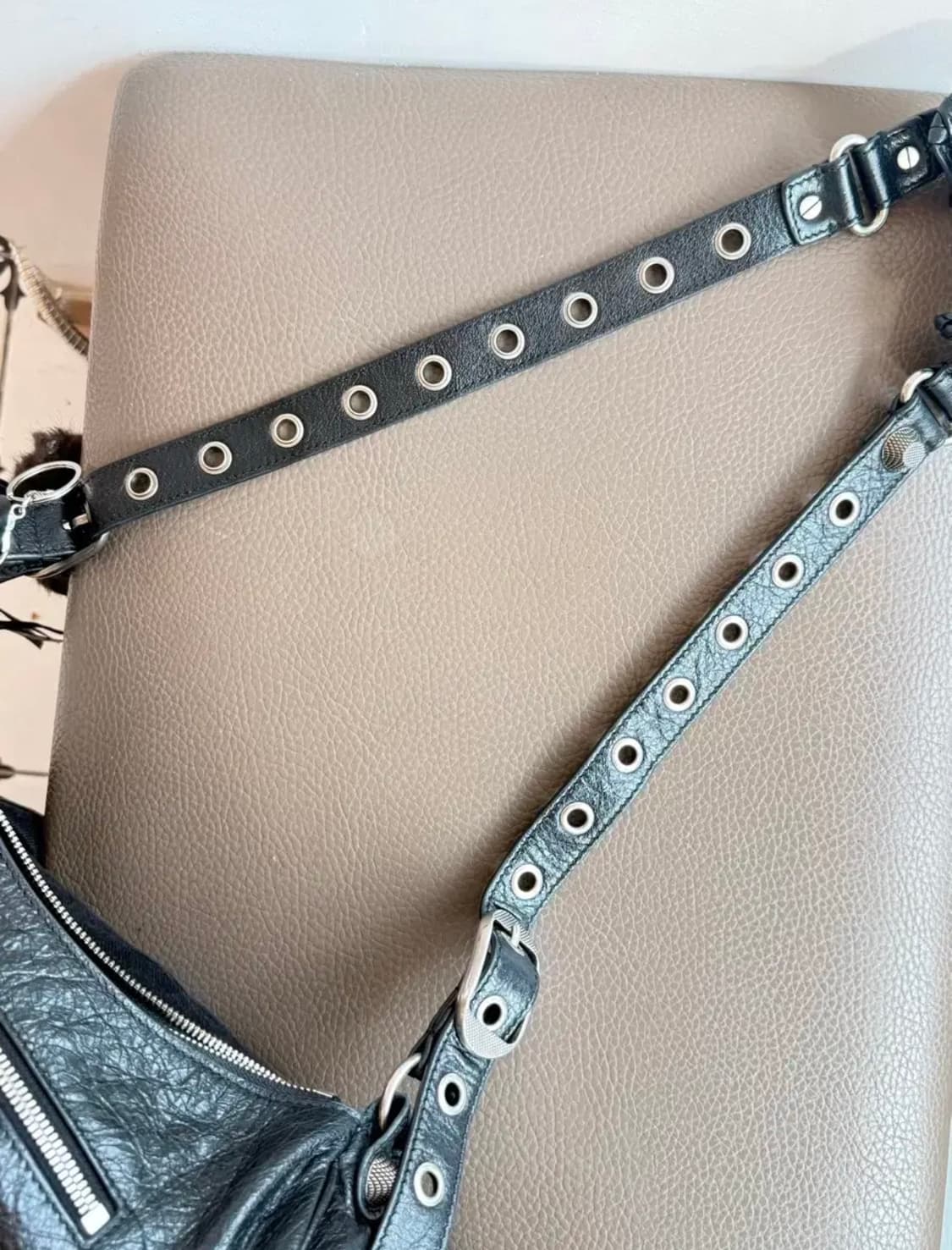 [정품] 발렌시아가 르카골 S / 블랙 / 상태좋음 / 찔러보기 X 상품이미지4