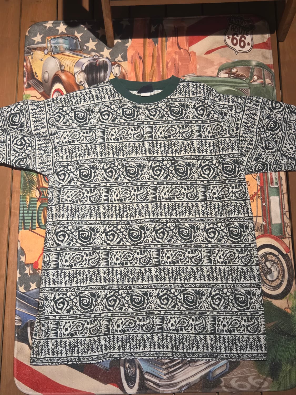 에스닉 패턴 티셔츠 상품이미지1